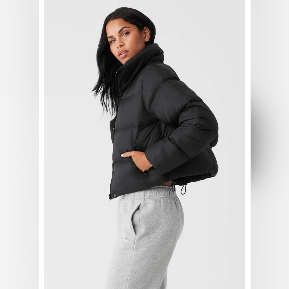 ALO cropped puffer jacket small